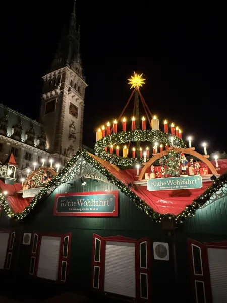 Historische Weihnachtsmarkt auf dem Rathausmarkt