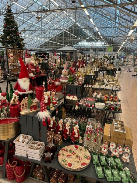 Weihnachtsausstellung und Weihnachtsmarkt im Dehner Garten-Center in Harburg-Marmstorf