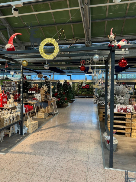 Weihnachtsausstellung und Weihnachtsmarkt im Dehner Garten-Center in Harburg-Marmstorf