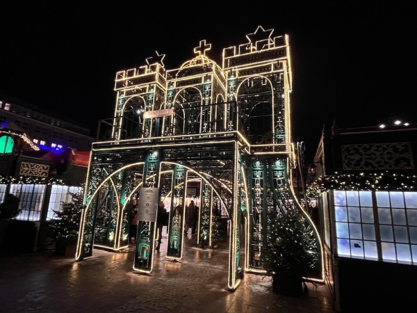 historische Weihnachtsmarkt auf dem Rathausmarkt